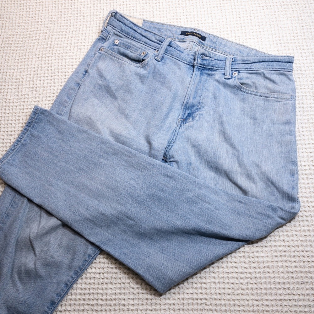 Abercrombie & Fitch Athletic Skinny Jeans Light Wash Blue Stretch Denim 31 x 32